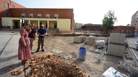 Julia Climent ha visitado los trabajo en el CEIP Monteolivete