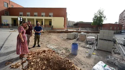 Julia Climent ha visitado los trabajo en el CEIP Monteolivete Julia Climent ha visitado los trabajo en el CEIP Monteolivete