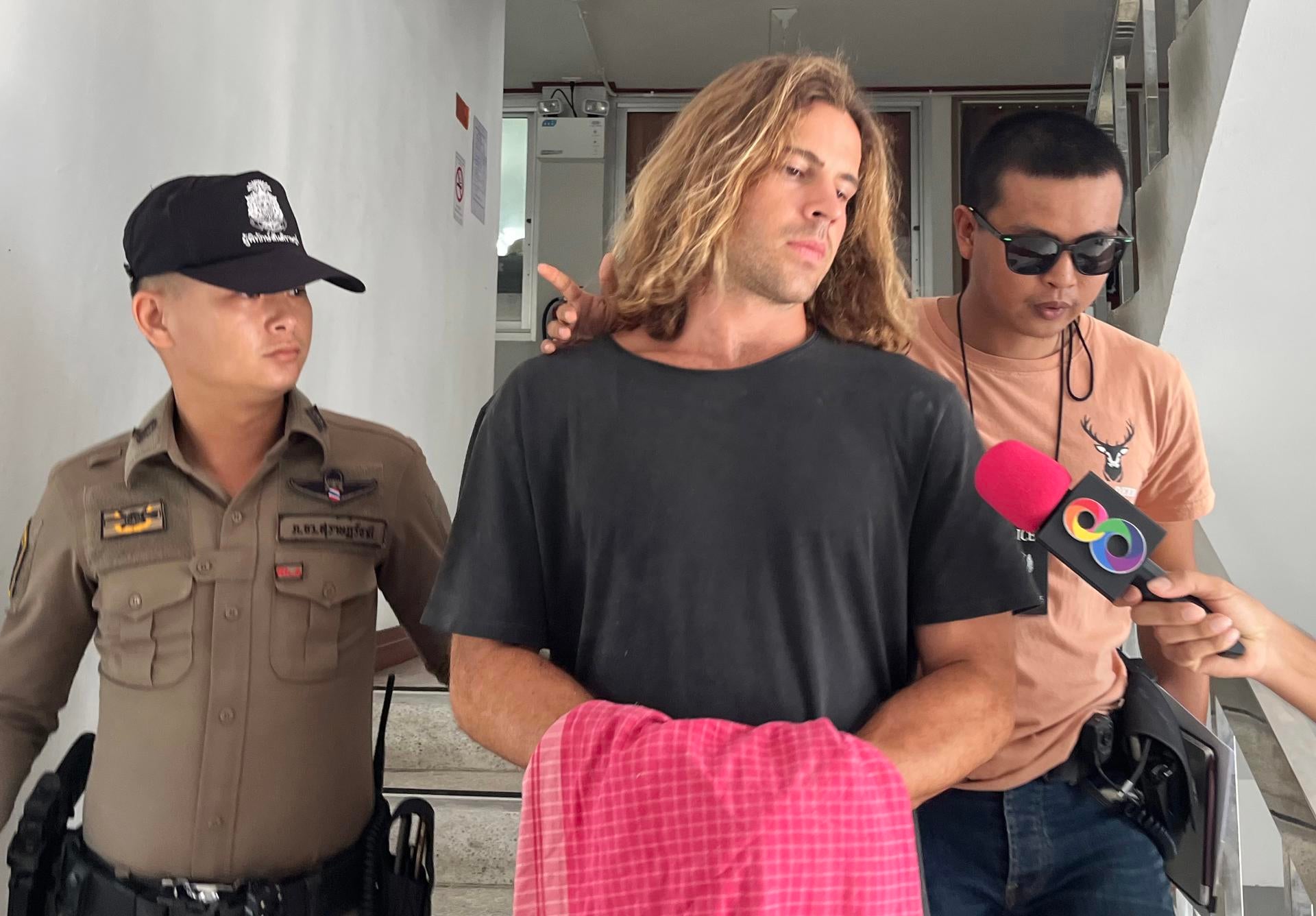 Edwin Arrieta habría amenazado de muerte a Daniel Sancho, según los mensajes encontrados por la policía tailandesa Edwin Arrieta habría amenazado de muerte a Daniel Sancho, según los mensajes encontrados por la policía tailandesa
