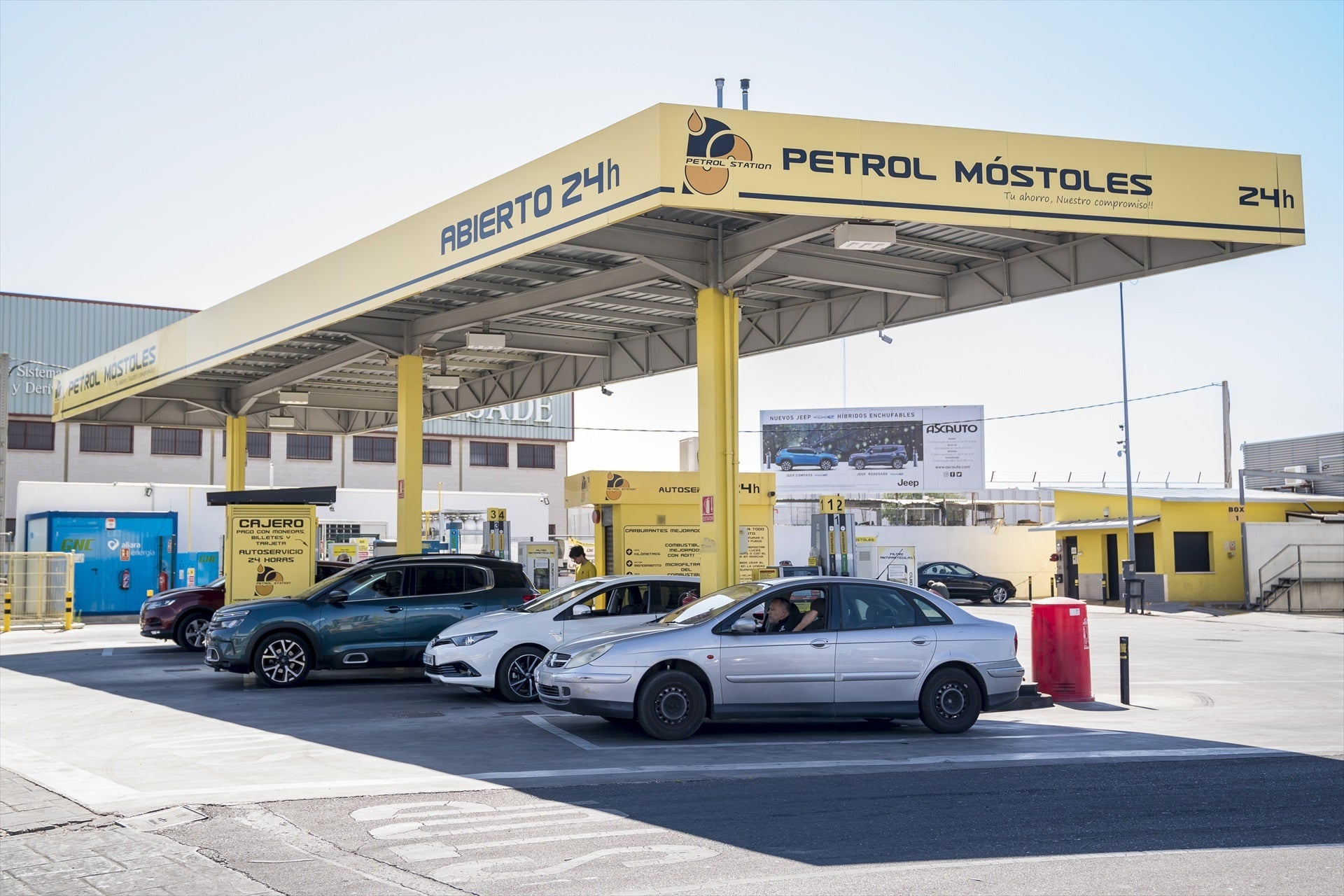 Sube la gasolina en plena operación salida: dónde encontrar las gasolineras más baratas el puente de agosto Sube la gasolina en plena operación salida: dónde encontrar las gasolineras más baratas el puente de agosto