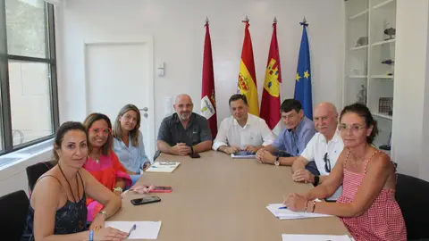 El Ayuntamiento seguirá apoyando al pequeño comercio El Ayuntamiento seguirá apoyando al pequeño comercio