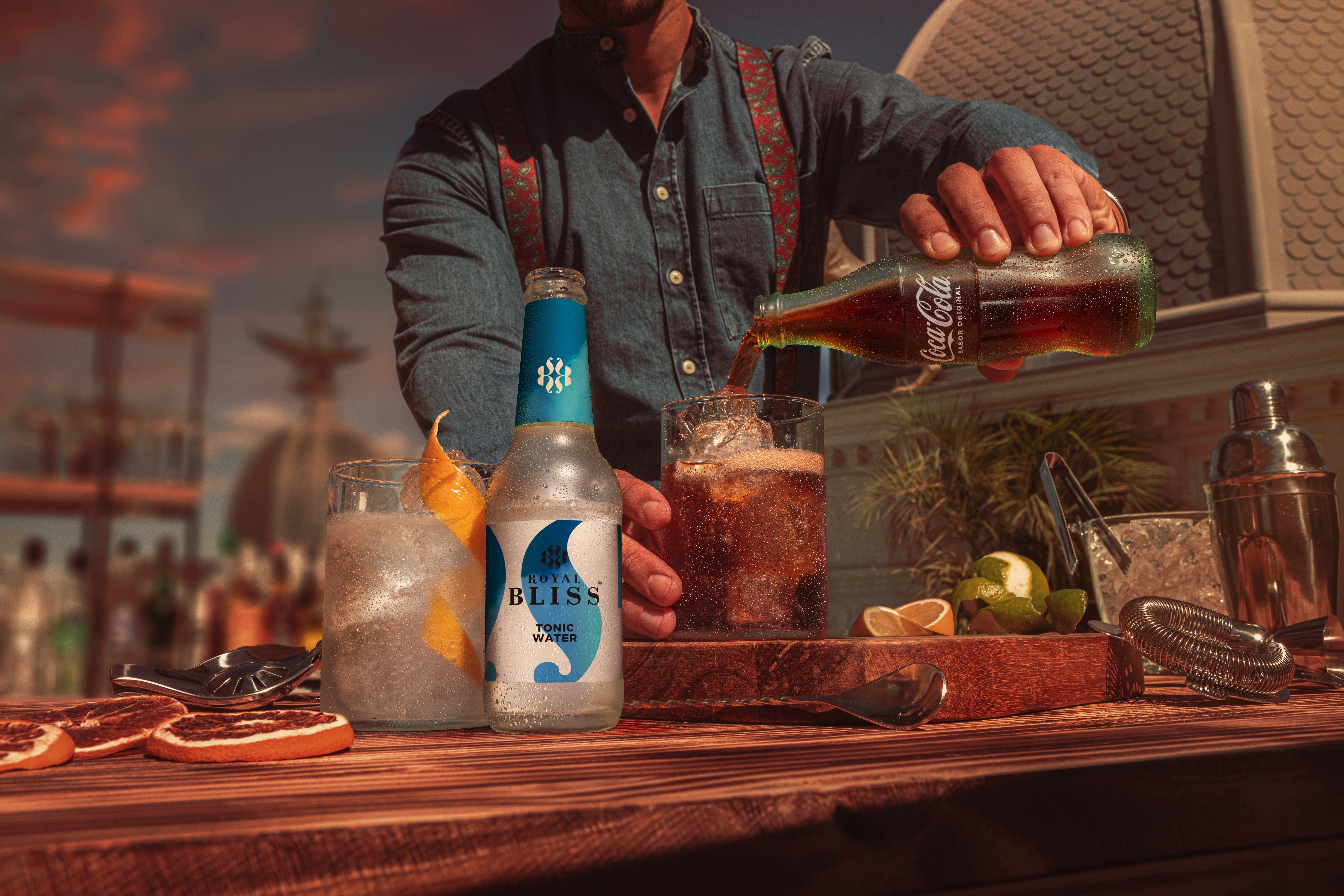 Coca-Cola vuelve a unirse a la hostelería para aprovechar las buenas expectativas del turismo Coca-Cola vuelve a unirse a la hostelería para aprovechar las buenas expectativas del turismo