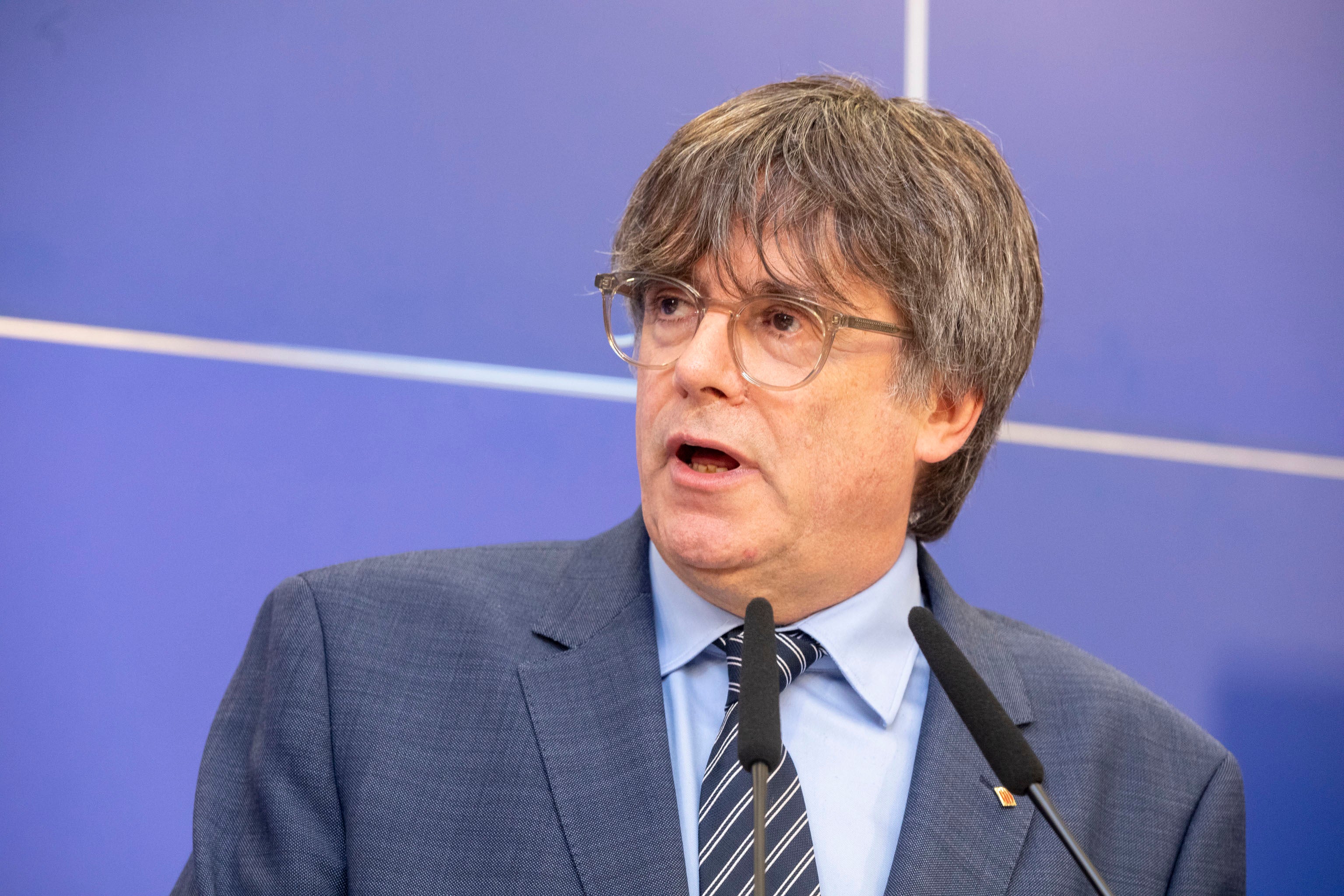 Puigdemont dice a su entorno que Sánchez "meará sangre" si quiere alcanzar un acuerdo Puigdemont dice a su entorno que Sánchez "meará sangre" si quiere alcanzar un acuerdo