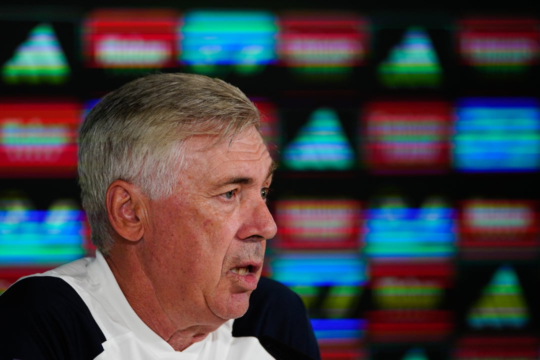 Ancelotti: "La confianza en Lunin es total" Ancelotti: "La confianza en Lunin es total"