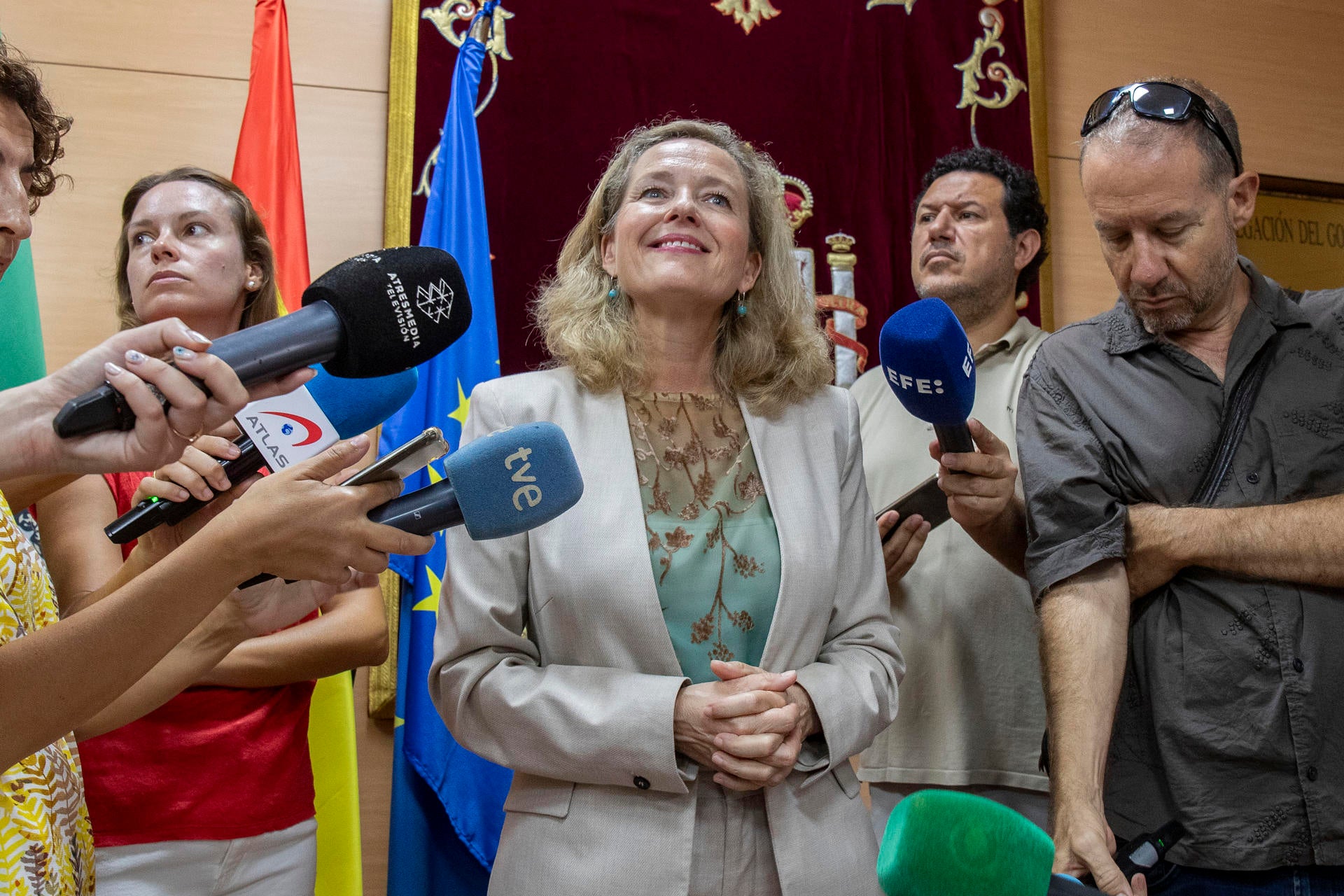 Nadia Calviño afirma que la candidatura para el BEI no interfiere con su cargo de ministra Nadia Calviño afirma que la candidatura para el BEI no interfiere con su cargo de ministra