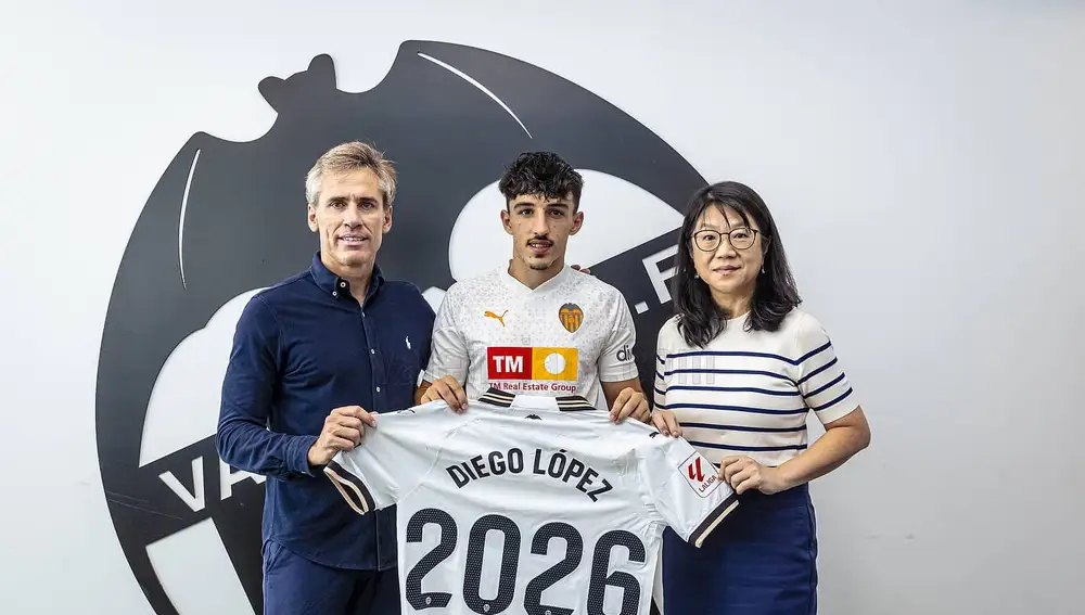 Diego López renovado hasta 2026