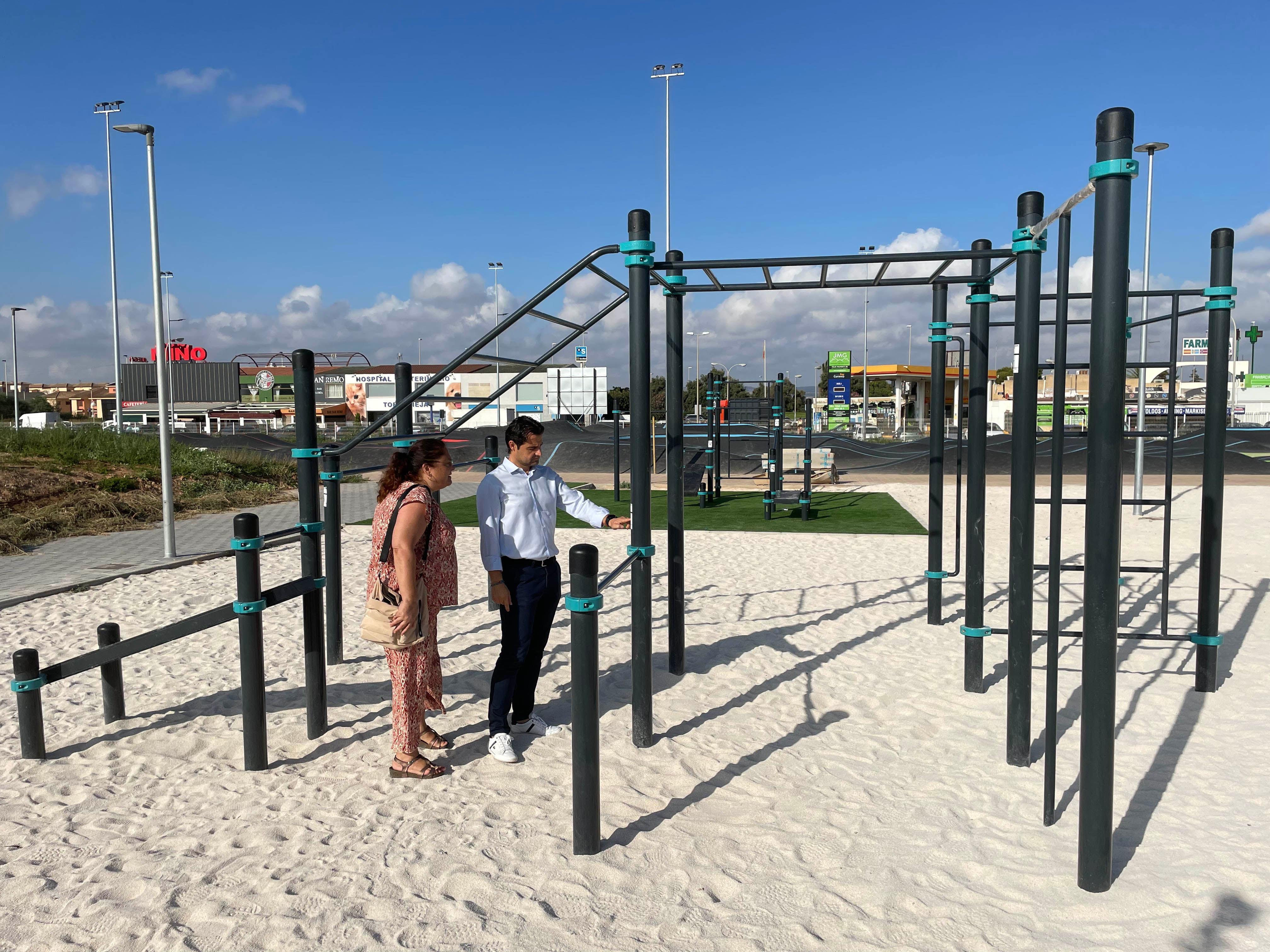 A buen ritmo las obras de ajardinamiento y ordenación del nuevo Parque de La Siesta A buen ritmo las obras de ajardinamiento y ordenación del nuevo Parque de La Siesta