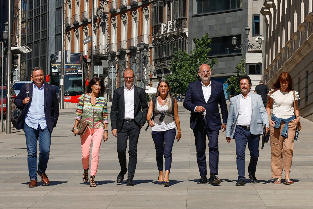 Junts exige la amnistía como "punto de partida" para negociar con el PSOE Junts exige la amnistía como "punto de partida" para negociar con el PSOE