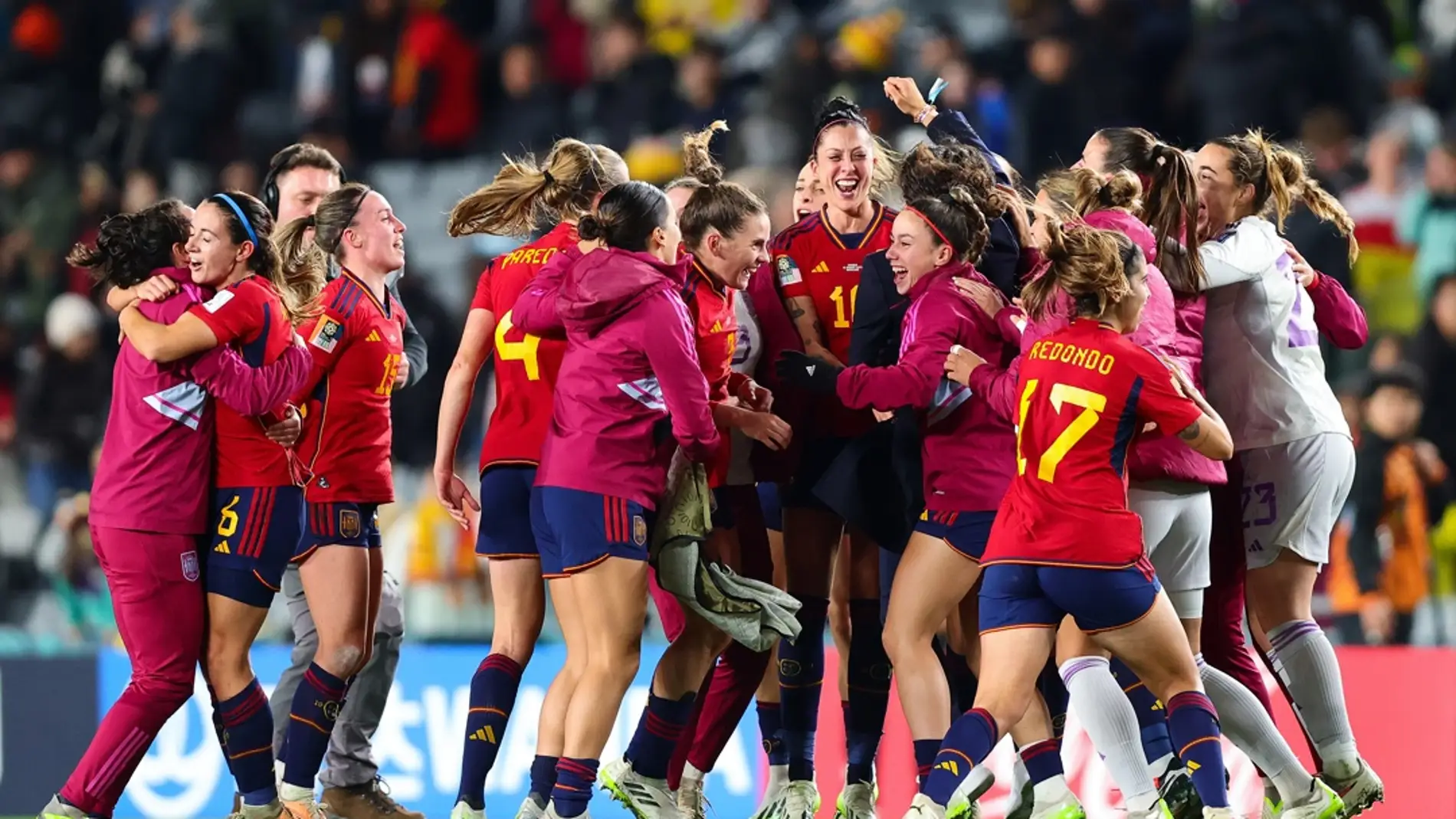 La selección femenina de fútbol hace historia y disputará por primera vez una final de mundial