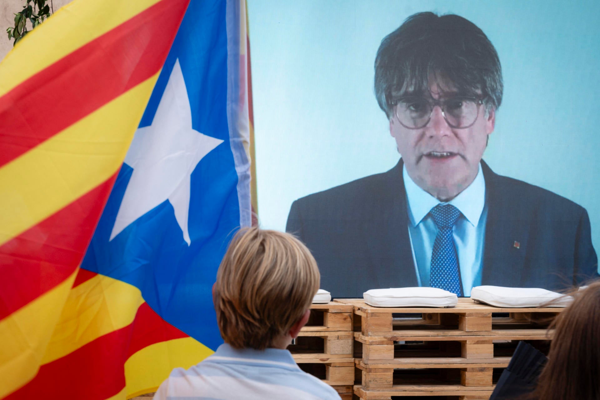 Puigdemont reclama al PSOE "hechos comprobables" antes de "comprometer" los votos de Junts Puigdemont reclama al PSOE "hechos comprobables" antes de "comprometer" los votos de Junts