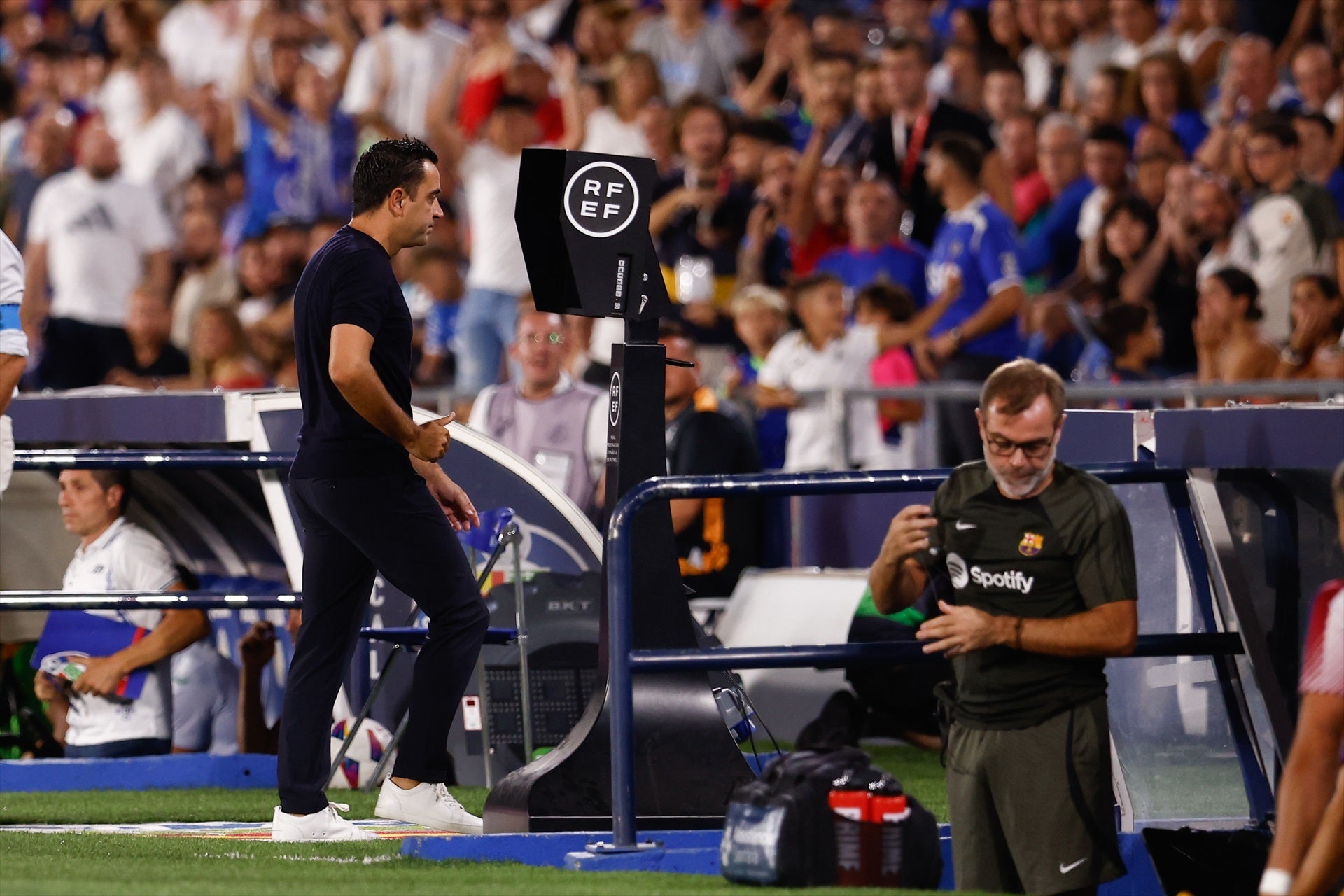 Competición sanciona con dos partidos a Raphinha y Xavi tras sus expulsiones en Getafe Competición sanciona con dos partidos a Raphinha y Xavi tras sus expulsiones en Getafe