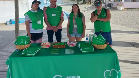Stand de la AECC de Ceuta para prevenir el Cáncer de Piel Stand de la AECC de Ceuta para prevenir el Cáncer de Piel