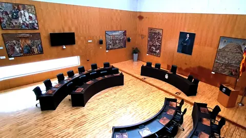 El PSOE de Benidorm alerta que los tapices que Pere Maria Orts i Bosch corren peligro El PSOE de Benidorm alerta que los tapices que Pere Maria Orts i Bosch corren peligro