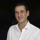 Roberto Santiago Roberto Santiago