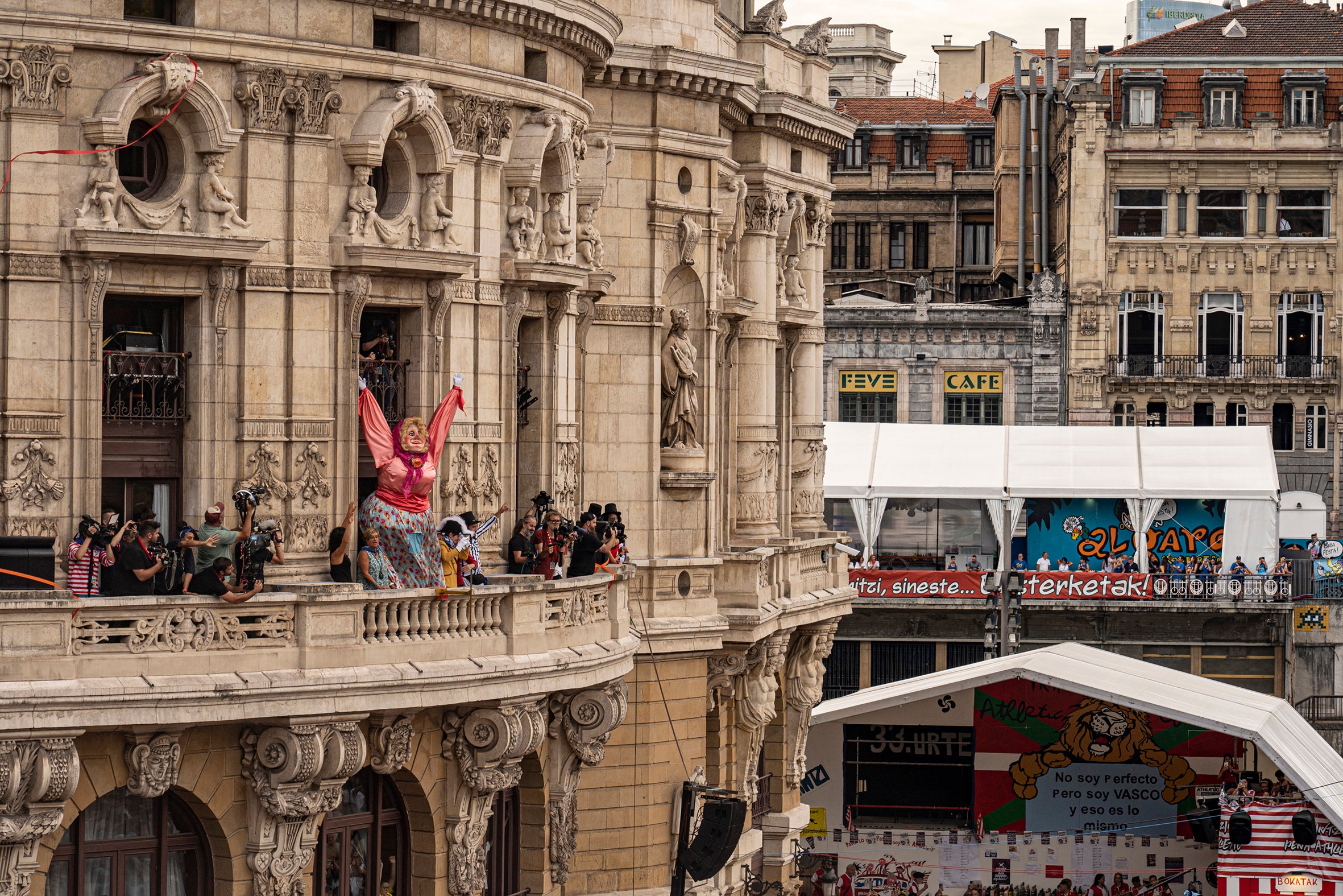 Bilbao se entrega a sus fiestas Bilbao se entrega a sus fiestas