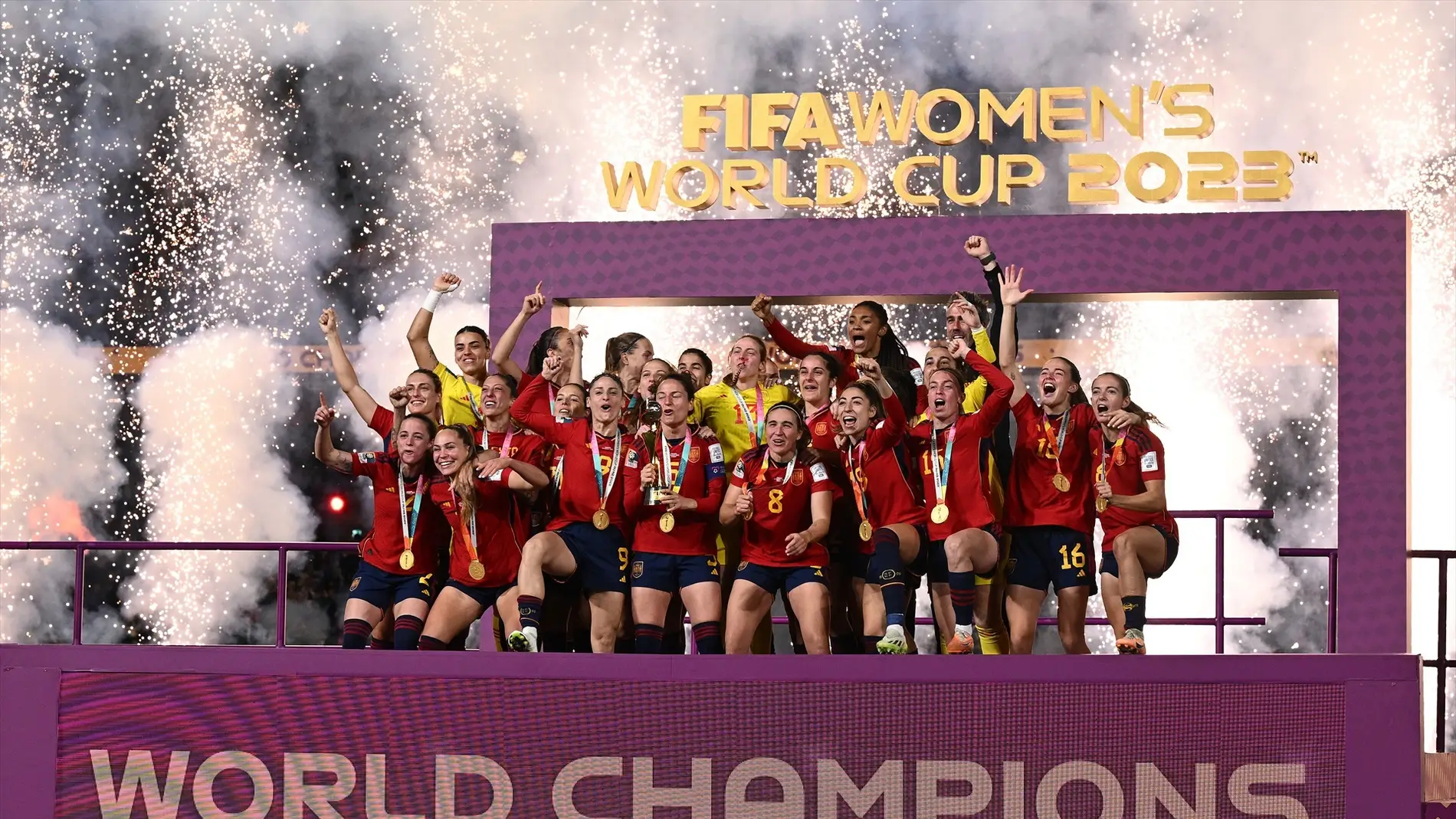 La selección española levanta la Copa del Mundo tras hacerse con el Mundial Femenino de fútbol