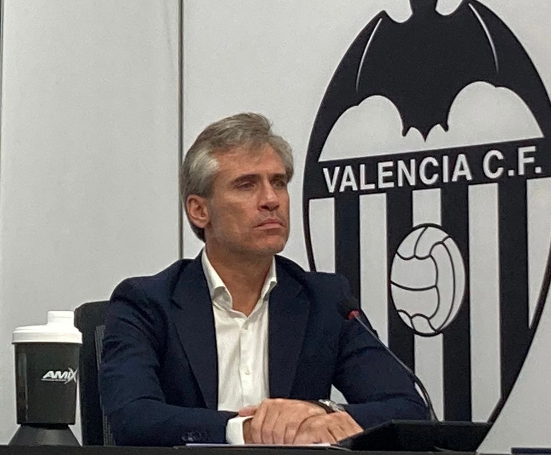 Corona da la versión del Valencia en el caso "Rafa Mir" Corona da la versión del Valencia en el caso "Rafa Mir"