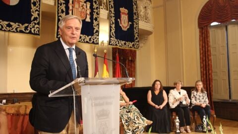 Paco Cañizares durante el acto de nombramiento de Ciudadanos Ejemplares