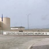Un recluso agrede a dos funcionarios de prisiones en la prosión de Campos del Río