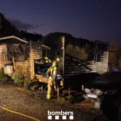 Muere una menor al incendiarse un bungalow en un camping de Montblanc, Tarragona Muere una menor al incendiarse un bungalow en un camping de Montblanc, Tarragona