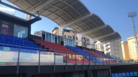 El Nuevo Pepico Amat en Segunda, estadio del Club Deportivo Eldense