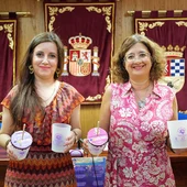 Pilar Rubio, concejala de Bienestar Social, Familia, Salud y Políticas de Igualdad, junto a María Luisa Serrano, asesora jurídica del Centro de la Mujer Pilar Rubio, concejala de Bienestar Social, Familia, Salud y Políticas de Igualdad, junto a María Luisa Serrano, asesora jurídica del Centro de la Mujer