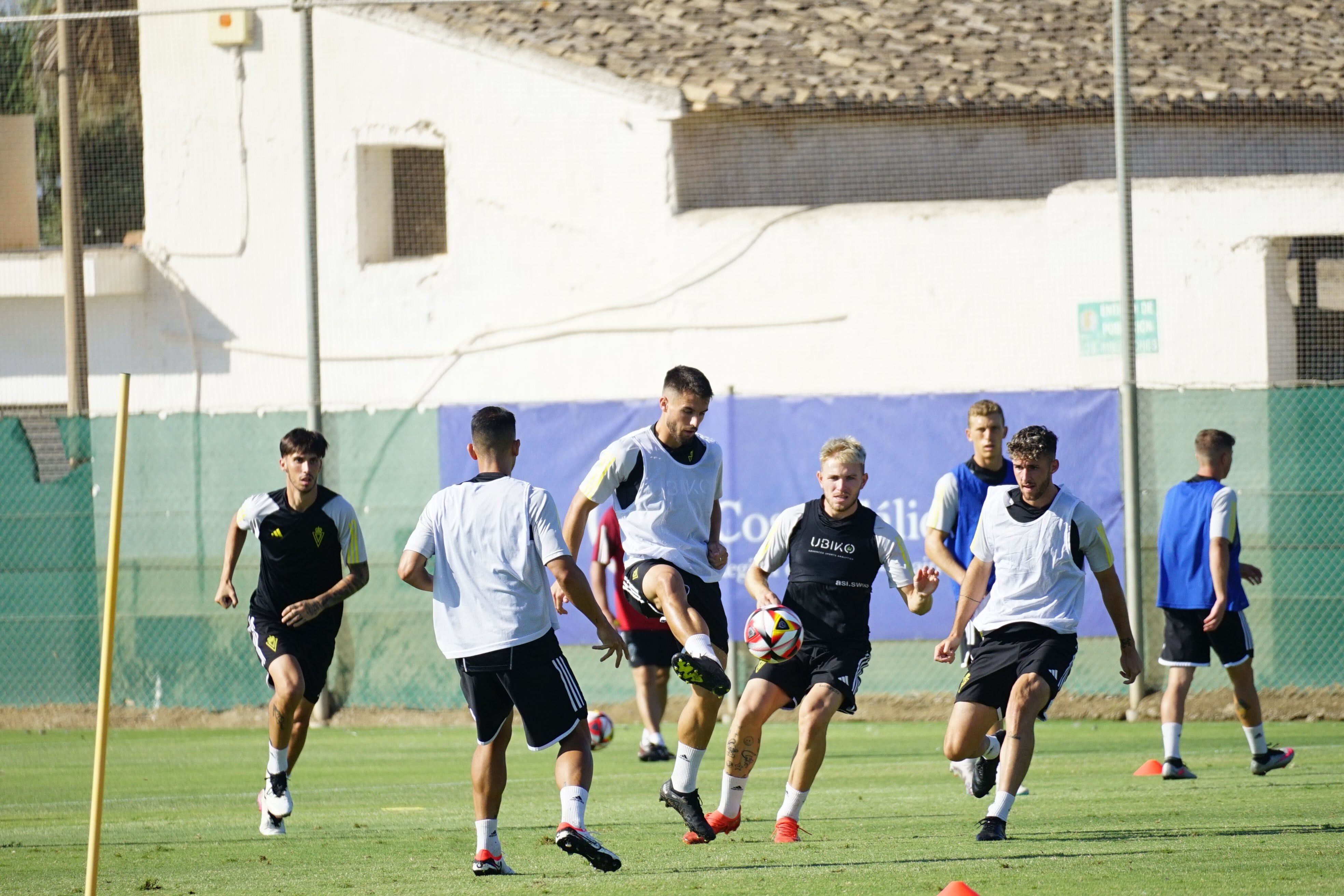 Erik Santiago, López Carmona, Álex Martín y David Tirado, los cuatro favoritos de la cantera para el Real Murcia Erik Santiago, López Carmona, Álex Martín y David Tirado, los cuatro favoritos de la cantera para el Real Murcia