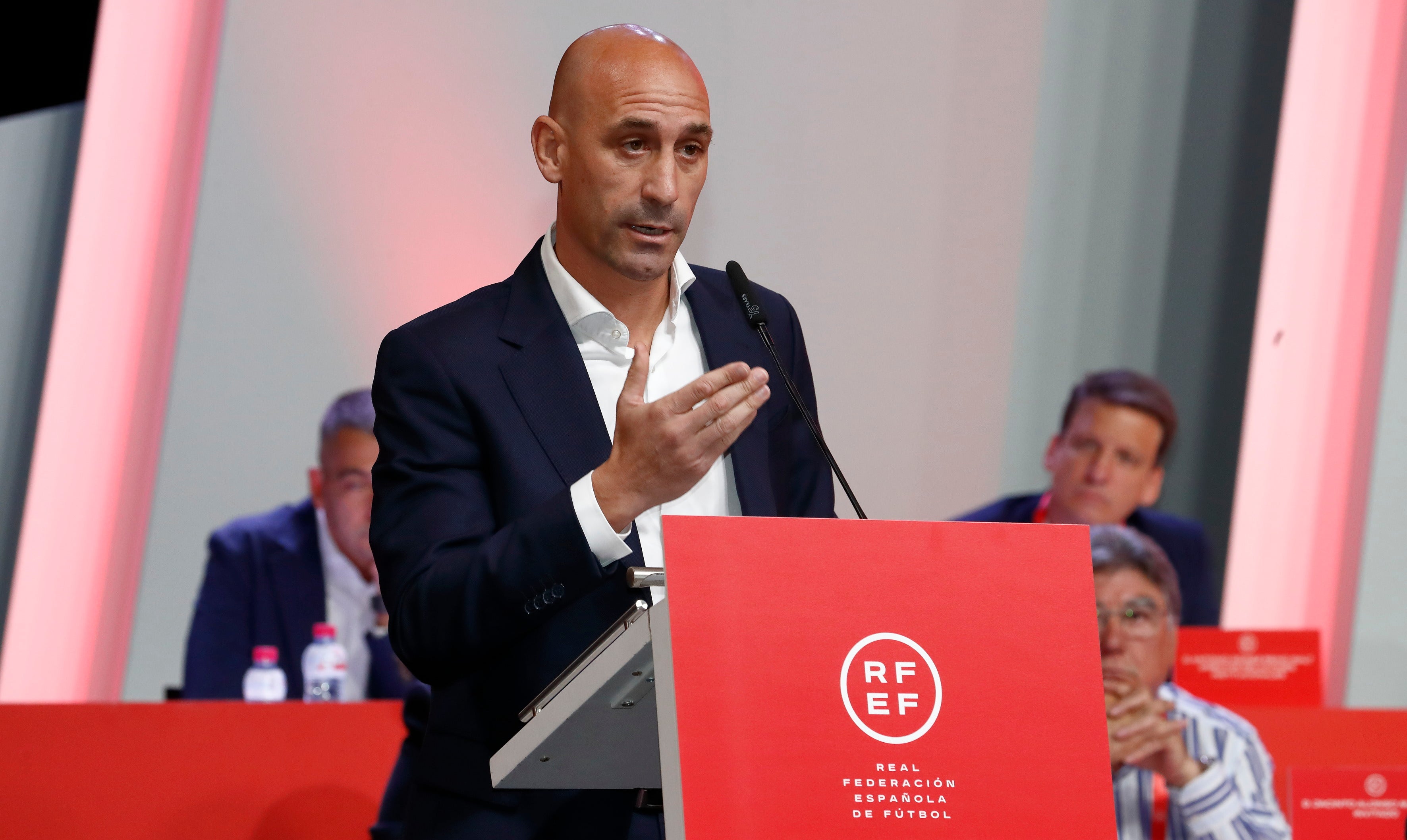 La Comisión Disciplinaria de la FIFA suspende a Rubiales provisionalmente La Comisión Disciplinaria de la FIFA suspende a Rubiales provisionalmente