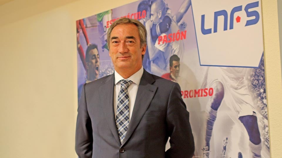 Javier Lozano: "Un asesor de Rubiales me dijo que si quería que acabara la cacería contra mí, que dimitiera" Javier Lozano: "Un asesor de Rubiales me dijo que si quería que acabara la cacería contra mí, que dimitiera"