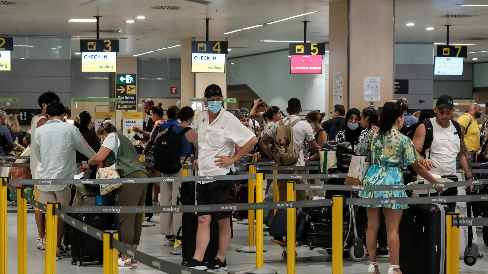 Cancelados o desviados 119 vuelos hasta las 19:00 horas en los aeropuertos de Baleares