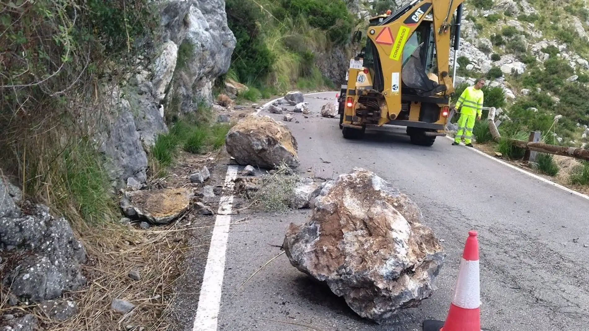 El Consell eleva a más de 270 las incidencias en Mallorca a causa del temporal
