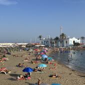 Alta ocupación de las playas de Marbella en los días finales de agosto