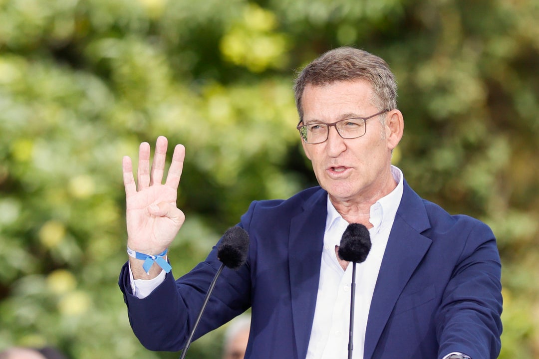 Feijóo reúne al Comité de Dirección antes de iniciar las conversaciones para la investidura Feijóo reúne al Comité de Dirección antes de iniciar las conversaciones para la investidura