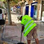 Servicios Públicos limpia los imbornales del casco urbano en el  Plan de prevención de inundaciones