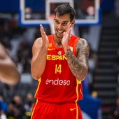 España gana con firmeza a Brasil y certifica la segunda fase España gana con firmeza a Brasil y certifica la segunda fase
