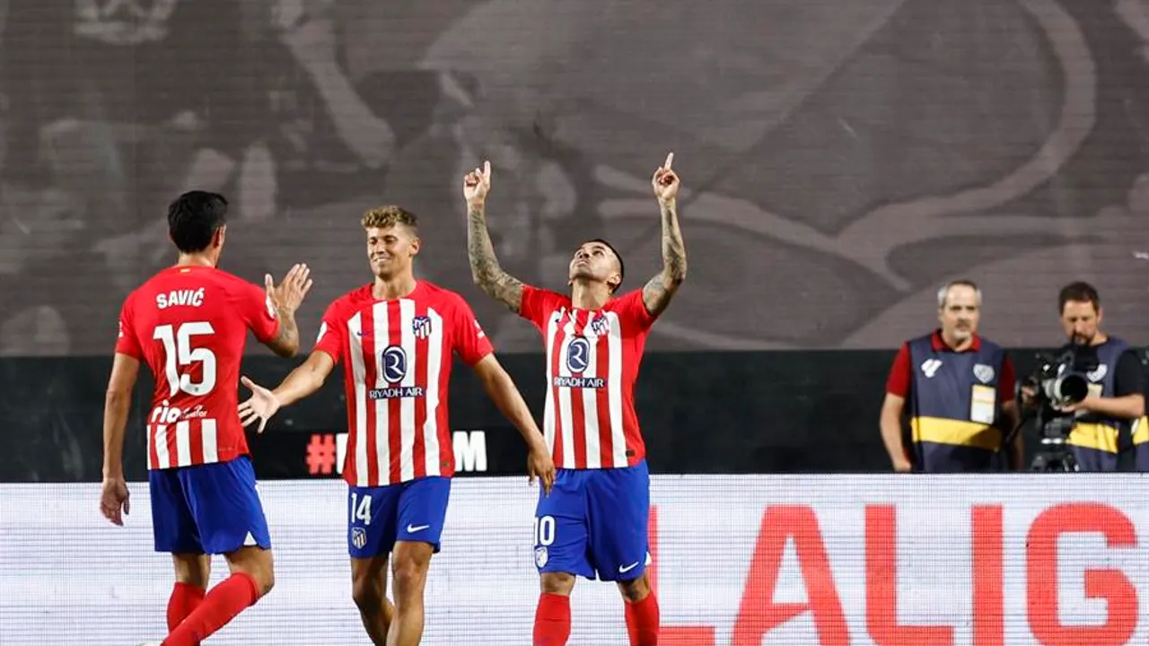 El Atlético destroza al Rayo en Vallecas
