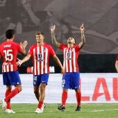 El Atlético destroza al Rayo en Vallecas