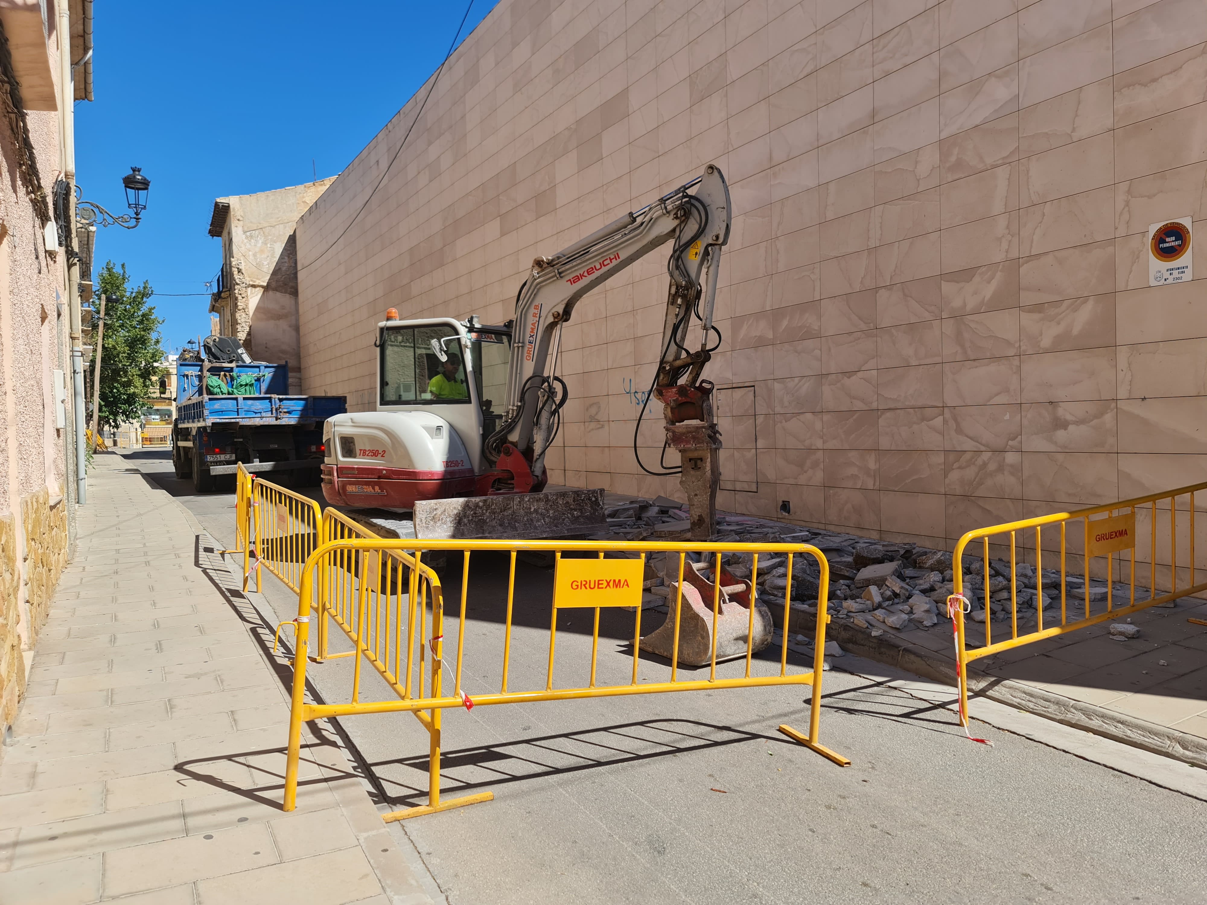 Elda inicia las obras de remodelación de la calle Independencia Elda inicia las obras de remodelación de la calle Independencia