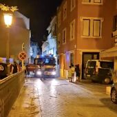 Un incendio en El Raval de Elche deja sin luz durante horas a decenas de vecinos