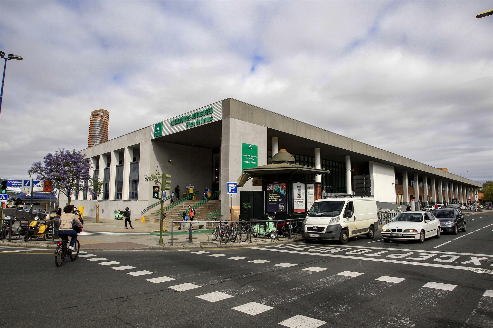 La Policía Nacional encuentra un cadáver en la estación de autobuses de Plaza de Armas en Sevilla La Policía Nacional encuentra un cadáver en la estación de autobuses de Plaza de Armas en Sevilla