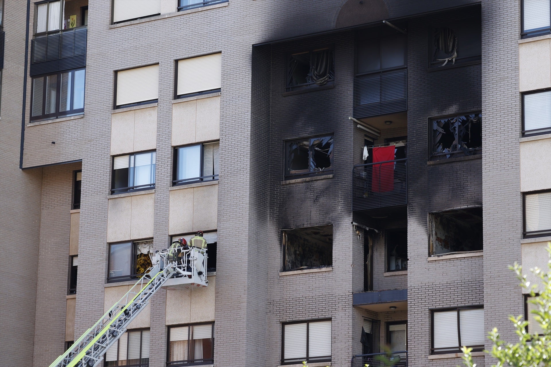 Al menos diecisiete heridos por una explosión de gas en Valladolid Al menos diecisiete heridos por una explosión de gas en Valladolid