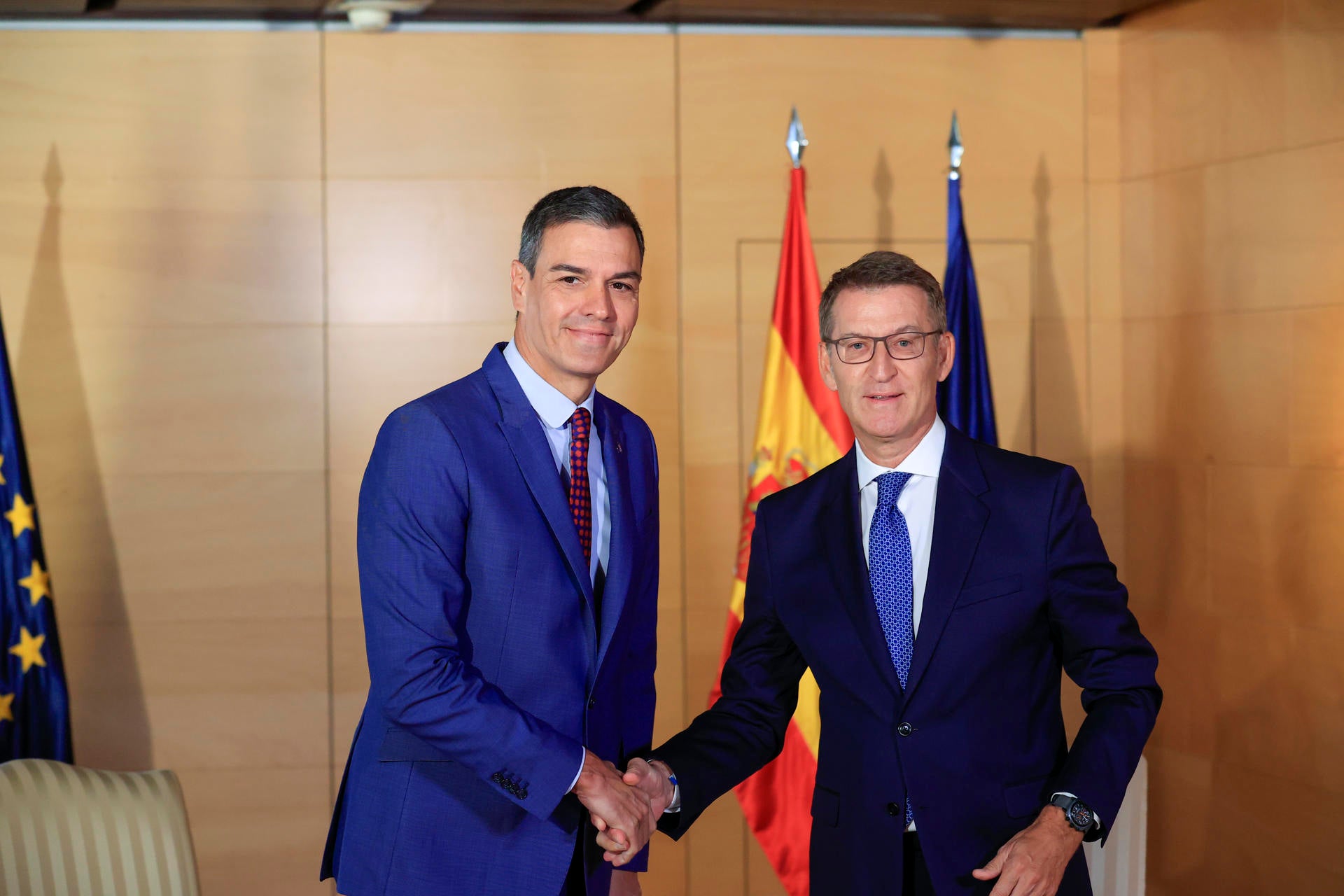 Alberto Núñez Feijóo y Pedro Sánchez se reúnen en el Congreso sin posibilidad de acuerdo ante la investidura Alberto Núñez Feijóo y Pedro Sánchez se reúnen en el Congreso sin posibilidad de acuerdo ante la investidura