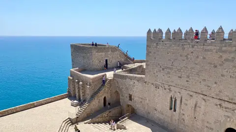 Peñíscola muestra sus escenarios de película con la ruta 'Peñíscola de Cine' Peñíscola muestra sus escenarios de película con la ruta 'Peñíscola de Cine'