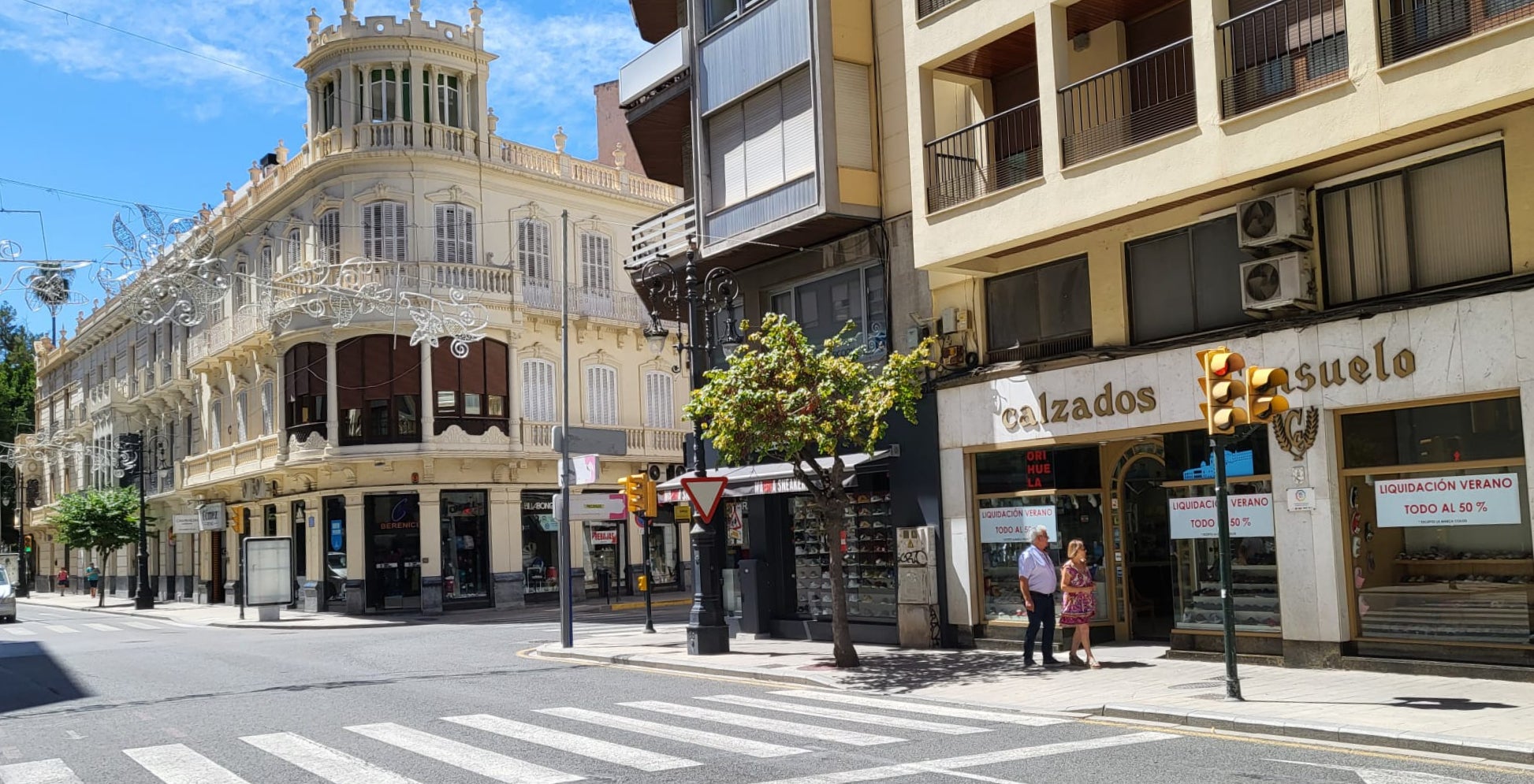 El Ayuntamiento de Orihuela aprueba la concesión de subvenciones para la realización de actividades de promoción y animación comercial El Ayuntamiento de Orihuela aprueba la concesión de subvenciones para la realización de actividades de promoción y animación comercial