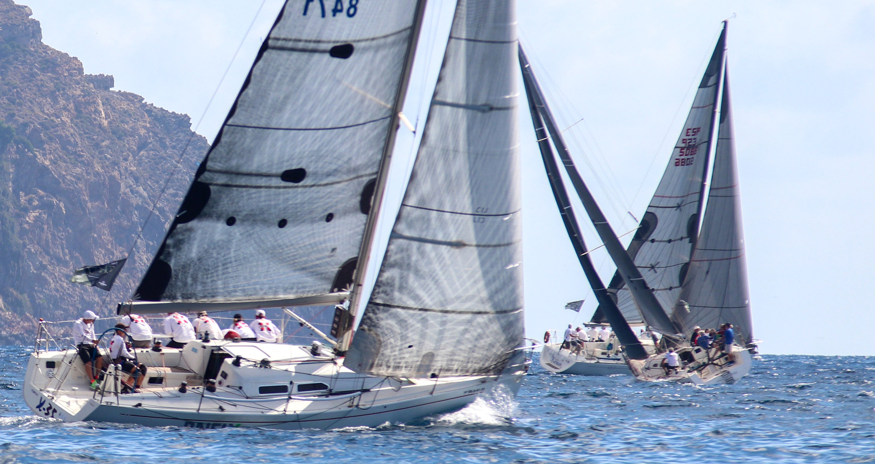 La Regata Camino de la Cruz, Trofeo Punta Este, cuelga el cartel de completo con 70 barcos inscritos La Regata Camino de la Cruz, Trofeo Punta Este, cuelga el cartel de completo con 70 barcos inscritos