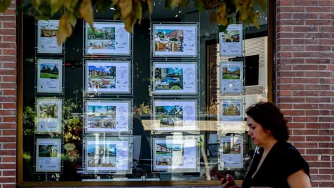 La firma de hipotecas cayó más de un 20% en junio y mantiene su descenso por quinto mes consecutivo La firma de hipotecas cayó más de un 20% en junio y mantiene su descenso por quinto mes consecutivo