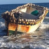 Formentera exigirá a la Delegación del Gobierno que se haga cargo del coste de la retirada de las embarcaciones que llegan al litoral