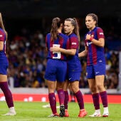 Las jugadoras del FC Barcelona celebran un gol de su equipo