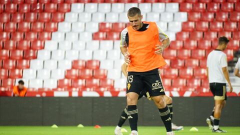 Julio Gracia en la primera jornada de liga 23-24 con el Murcia