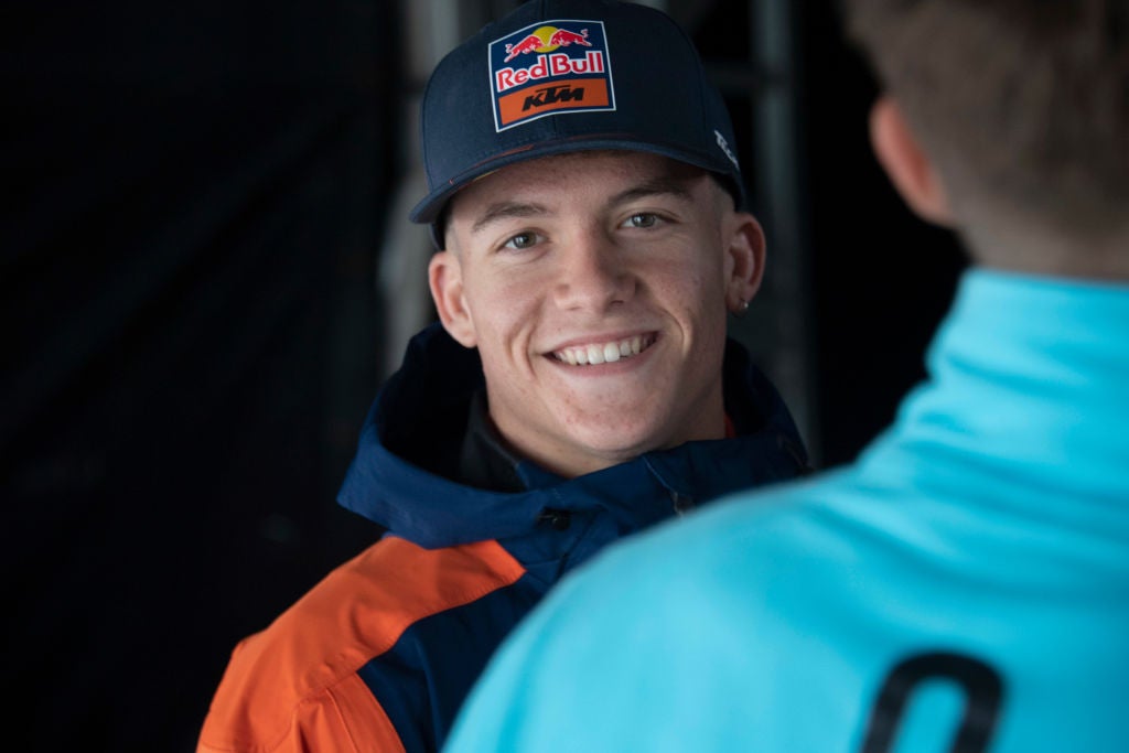 Daniel Holgado: "En Moto3 se ven mejores carreras que en MotoGP" Daniel Holgado: "En Moto3 se ven mejores carreras que en MotoGP"